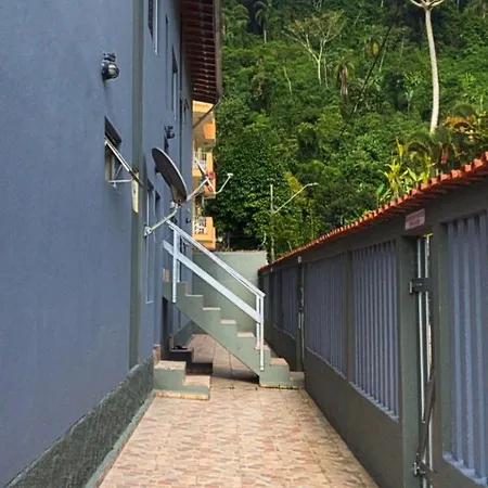 Apartamento até 10 pessoas, 4 quadras Praia Grande Ubatuba-SP-3