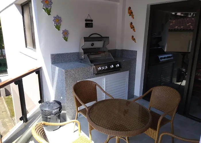 Apartamento a 100 m da Praia Grande Ubatuba